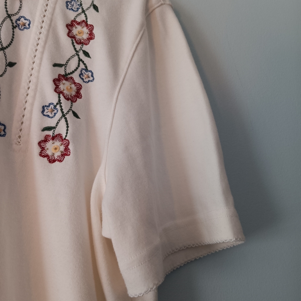 Alfred Dunner White Embroidered Floral Short Sleeve Top M - Picture 4 of 8
